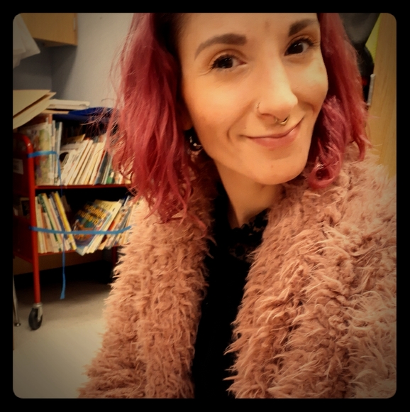 Meet your Posher, Rose - Picture 1 of 1